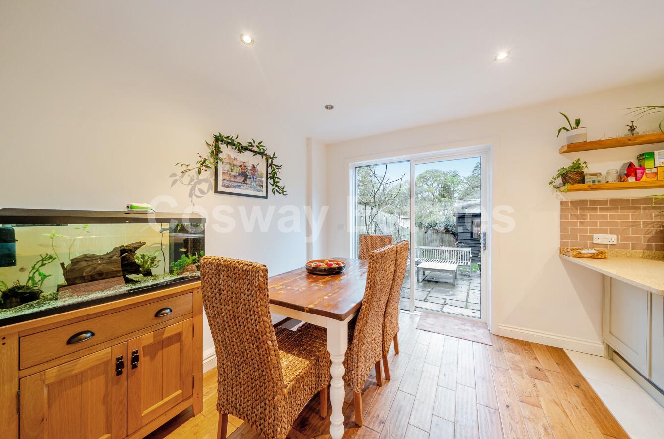 Woodcote Avenue, Mill Hill, NW7, London